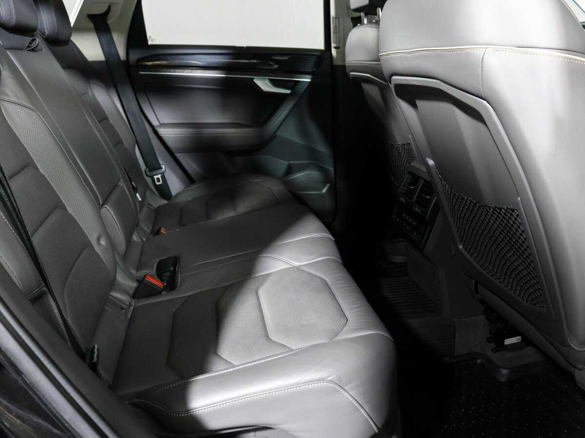 Volkswagen Touareg, 2018 Фото №10
