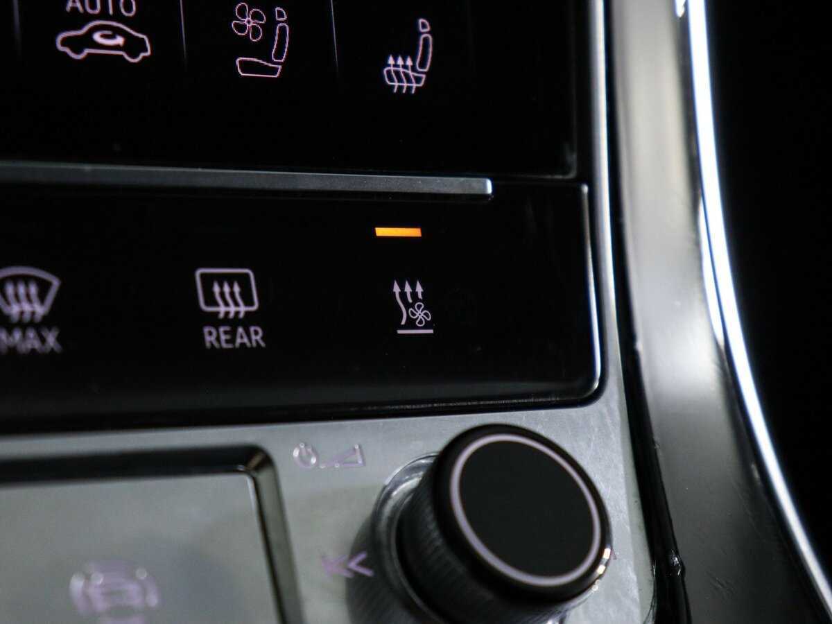 Audi Q8 45 TDI, 2019 Фото №28