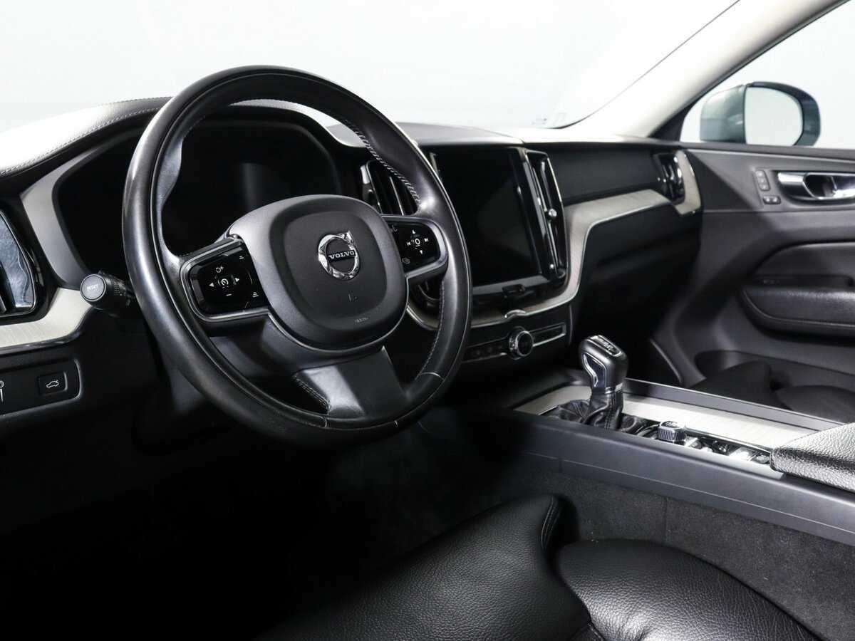Volvo XC60, 2020 Фото №11
