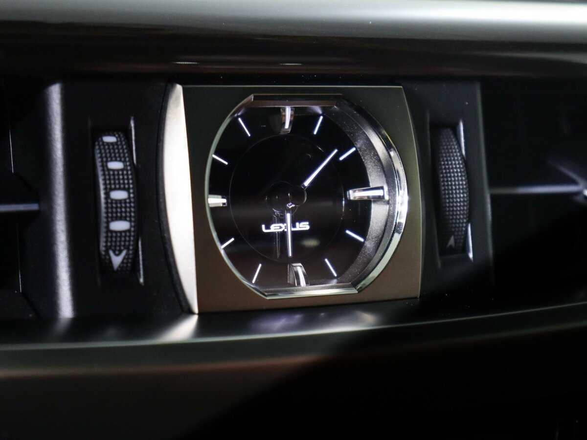 Lexus LX 570, 2017 Фото №29