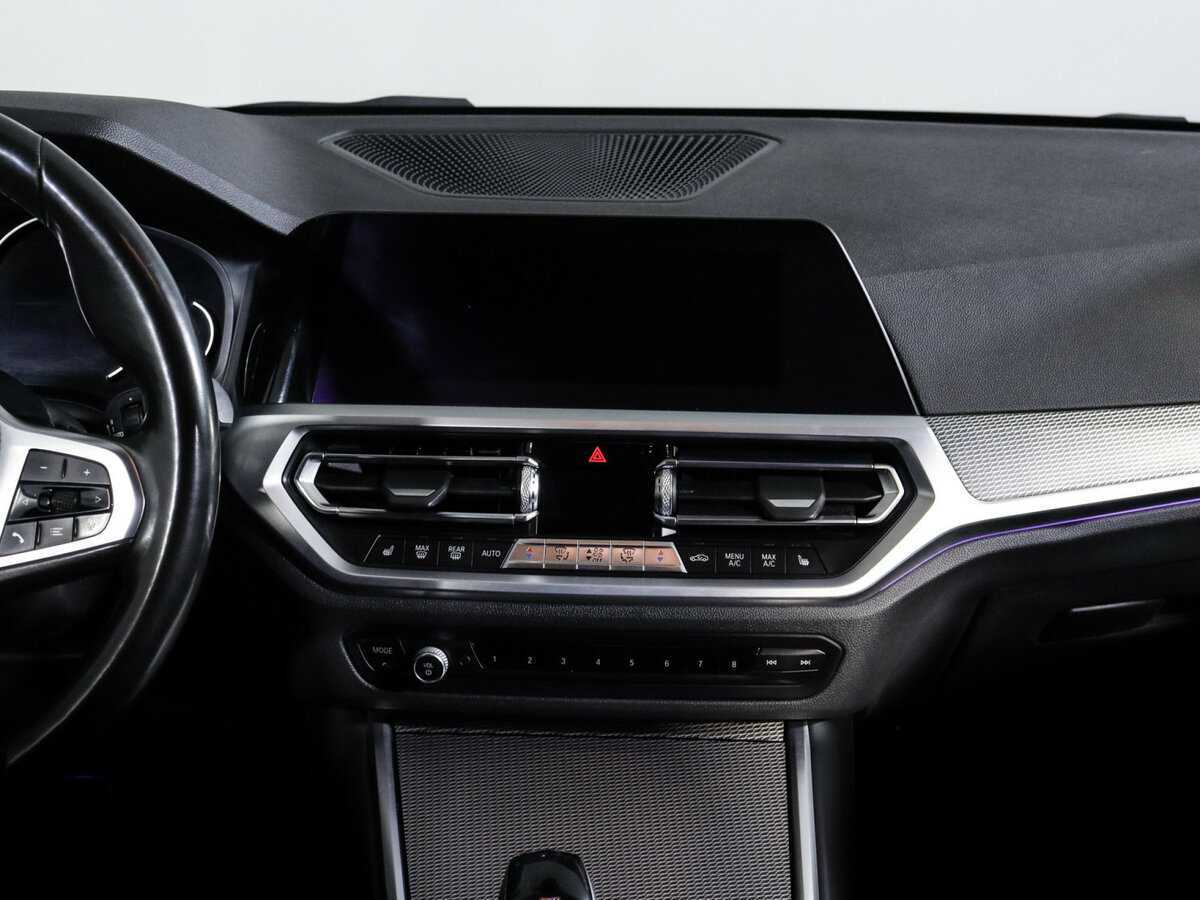 BMW 3 серии 320i xDrive, 2020 Фото №10