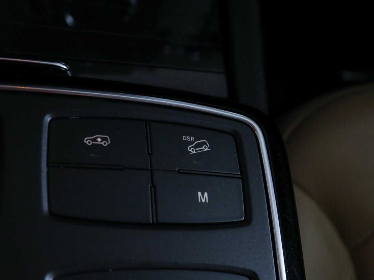 Mercedes-Benz GLS 400, 2017 Фото №21