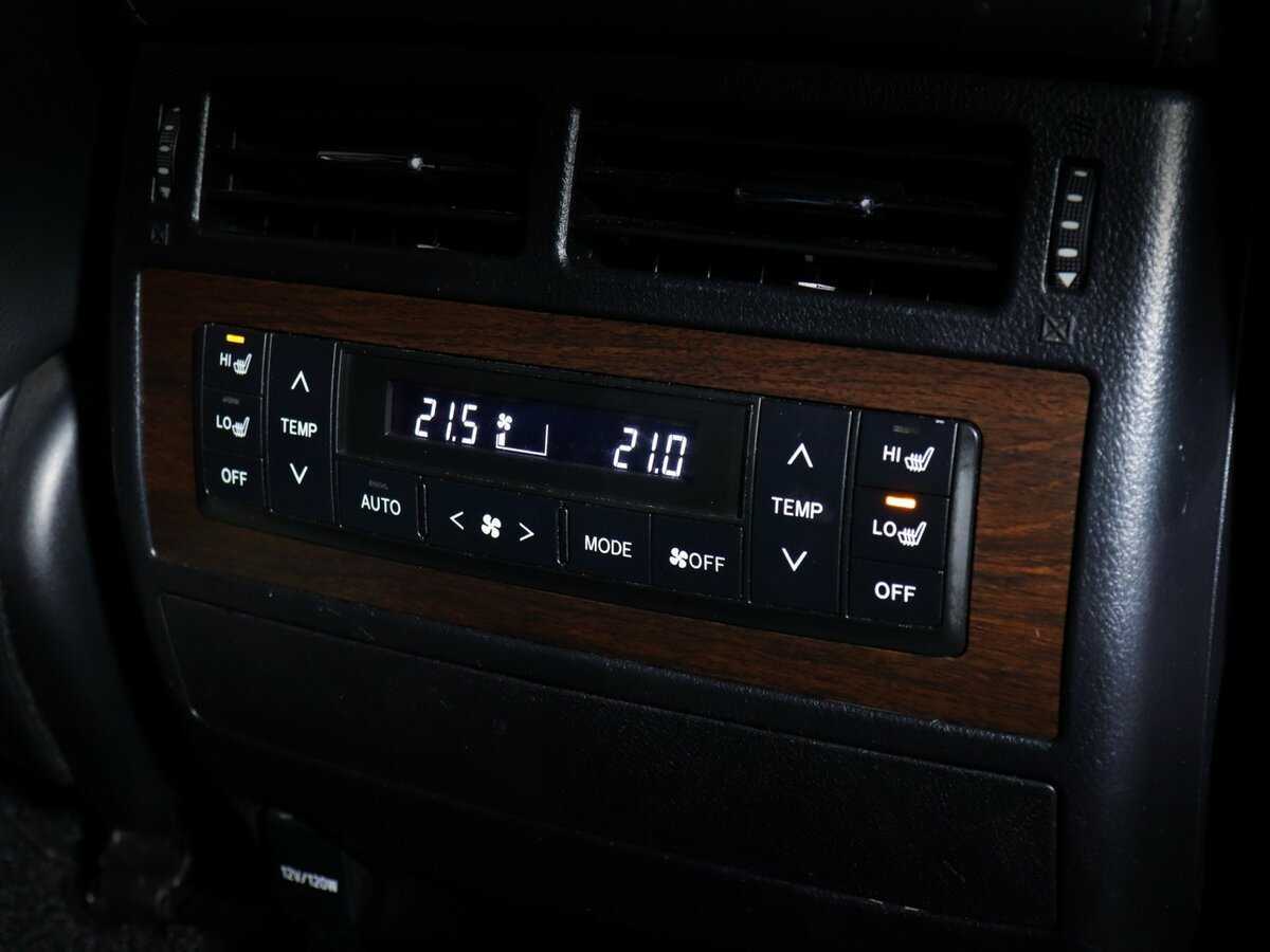 Toyota Land Cruiser, 2018 Фото №20