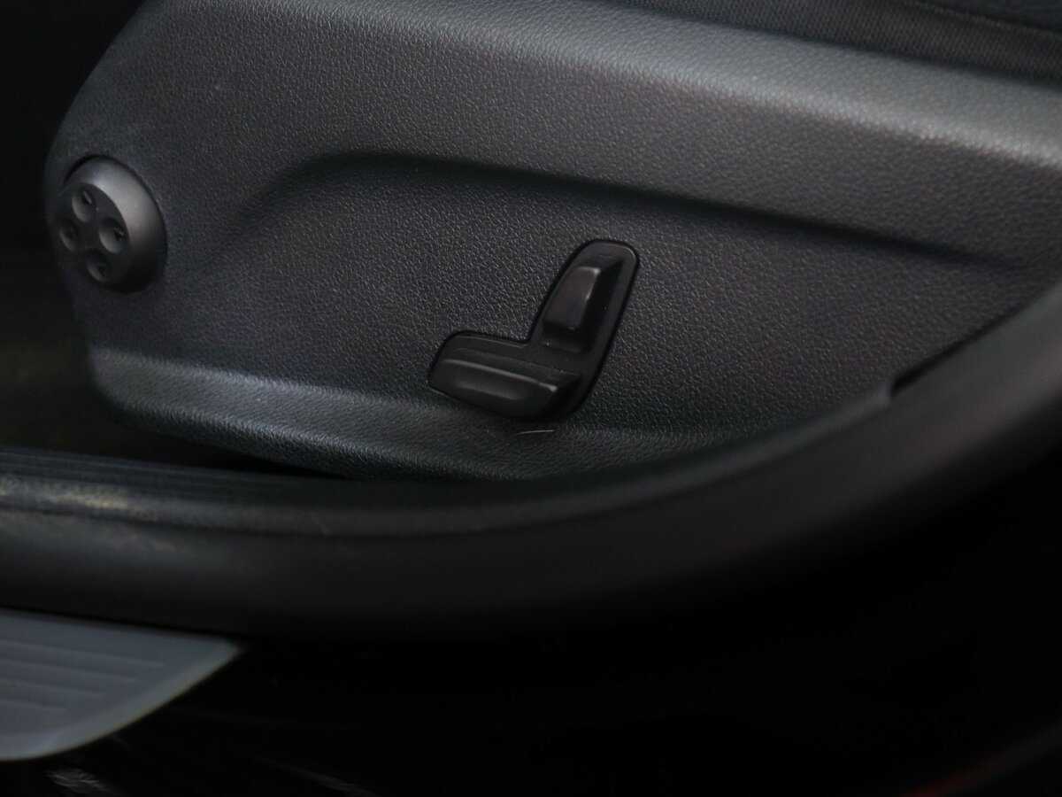 Mercedes-Benz E-Класс 200, 2020 Фото №18