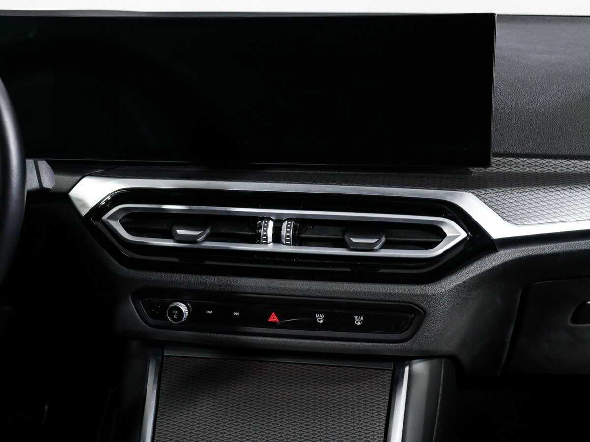 BMW 3 серии 320d xDrive, 2023 Фото №13