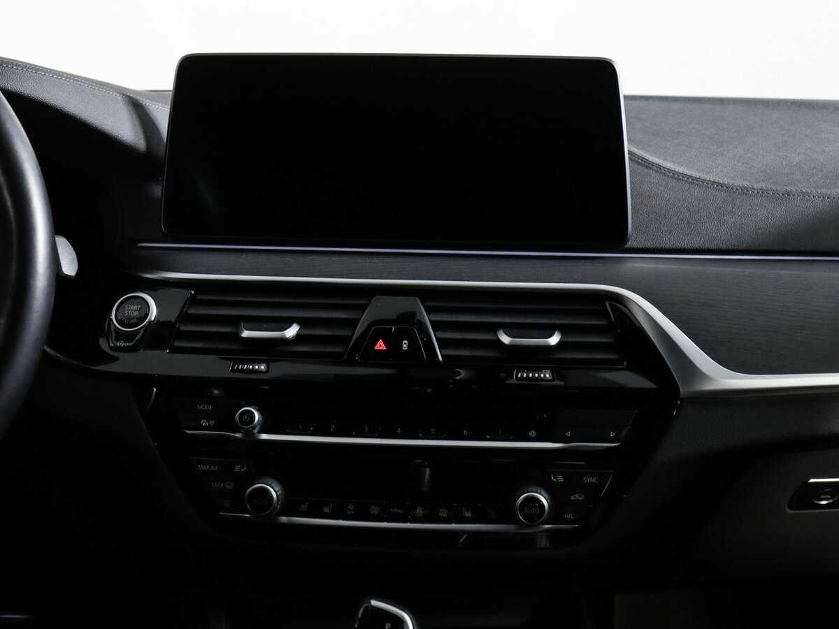 BMW 5 серии 530d xDrive, 2020 Фото №10