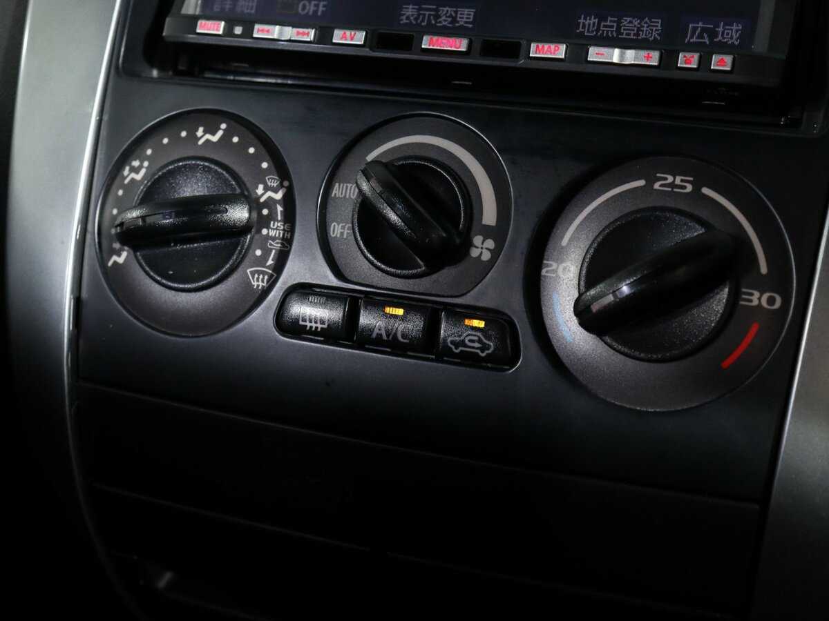 Mitsubishi Colt, 2010 Фото №21