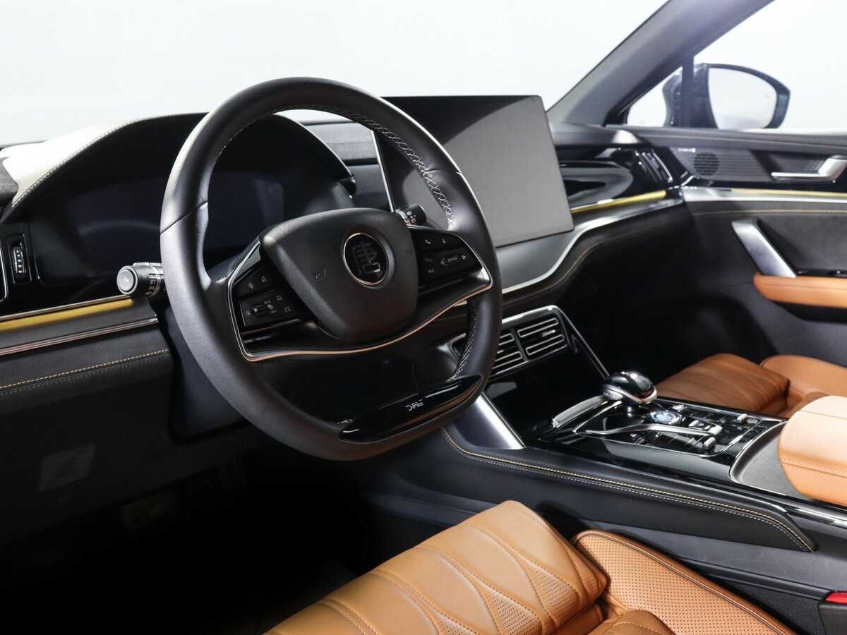 BYD Tang DM-i, 2023 Фото №11