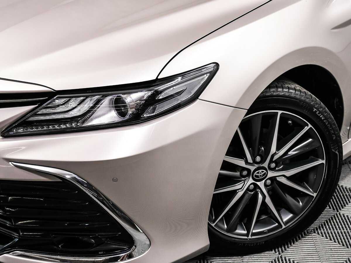 Toyota Camry, 2023 Фото №16