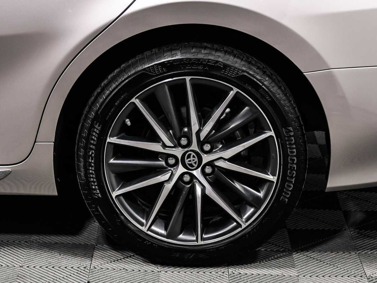 Toyota Camry, 2023 Фото №18