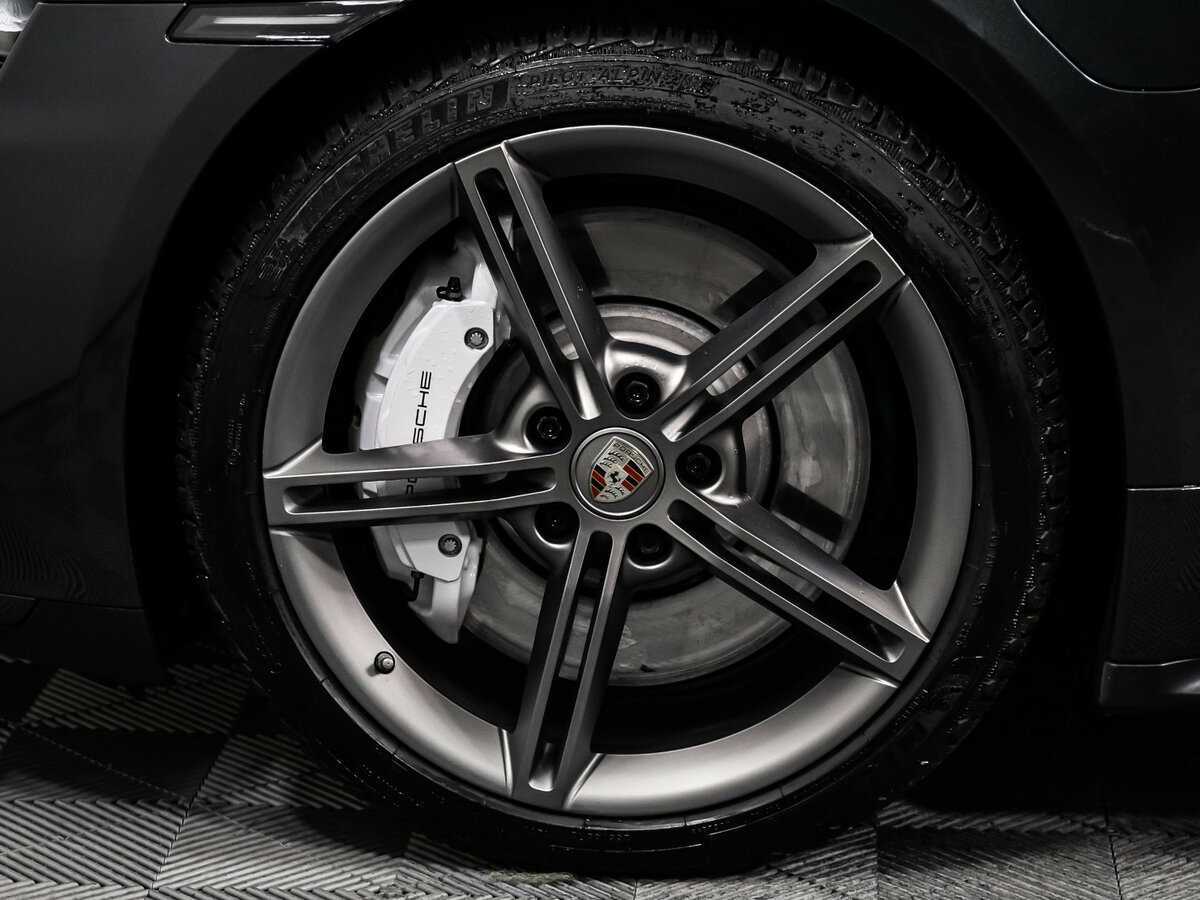 Porsche Taycan Turbo, 2020 Фото №21