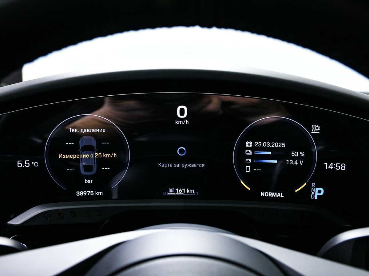 Porsche Taycan Turbo S, 2021 Фото №10