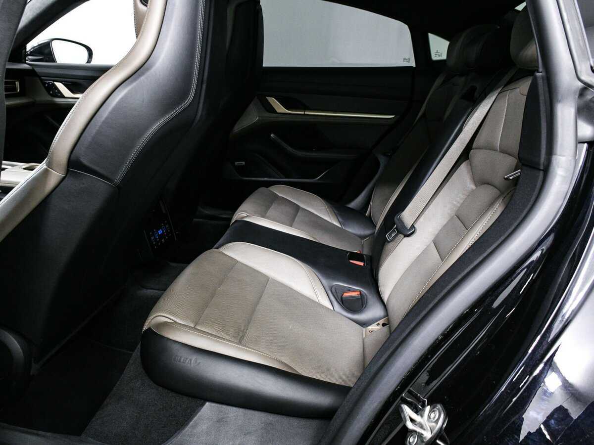 Porsche Taycan Turbo S, 2021 Фото №12