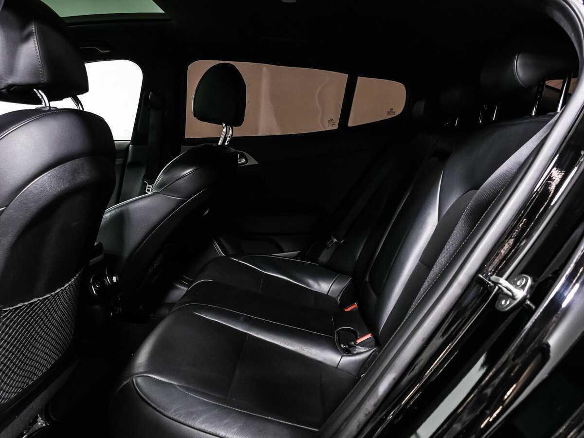 Kia Stinger, 2018 Фото №13