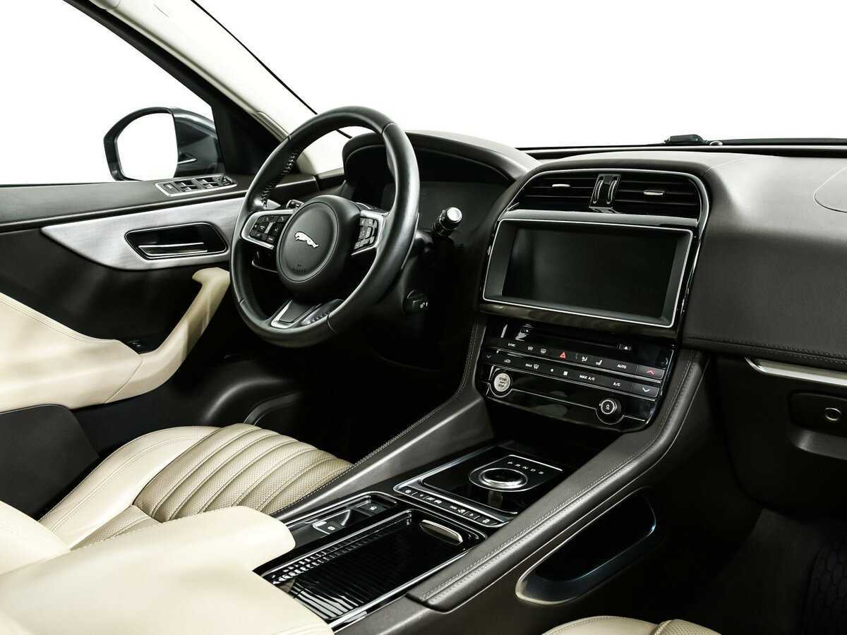 Jaguar F-Pace, 2017 Фото №9