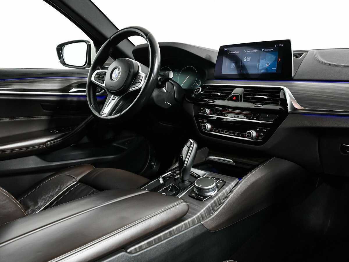 BMW 5 серии 530d xDrive, 2018 Фото №9