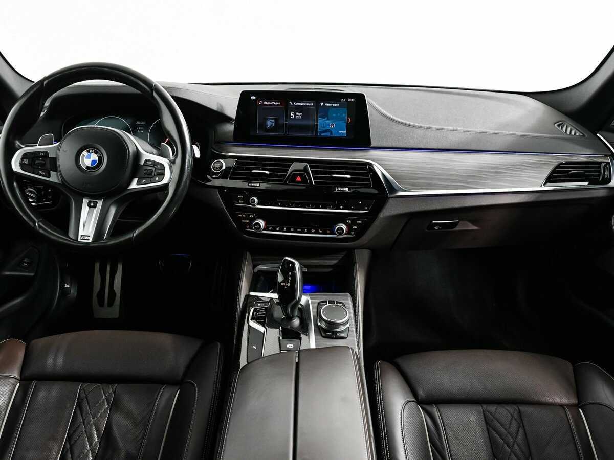 BMW 5 серии 530d xDrive, 2018 Фото №11