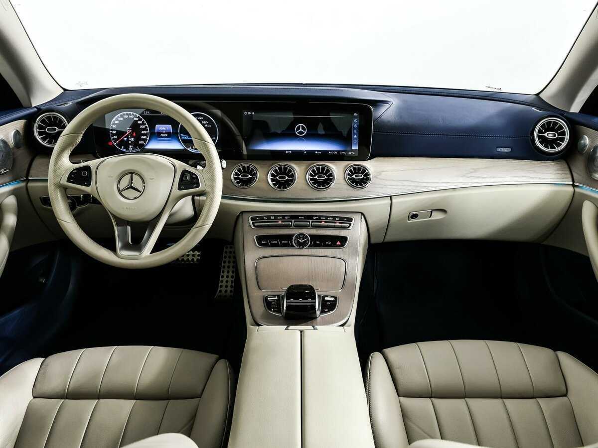 Mercedes-Benz E-Класс 200, 2018 Фото №11