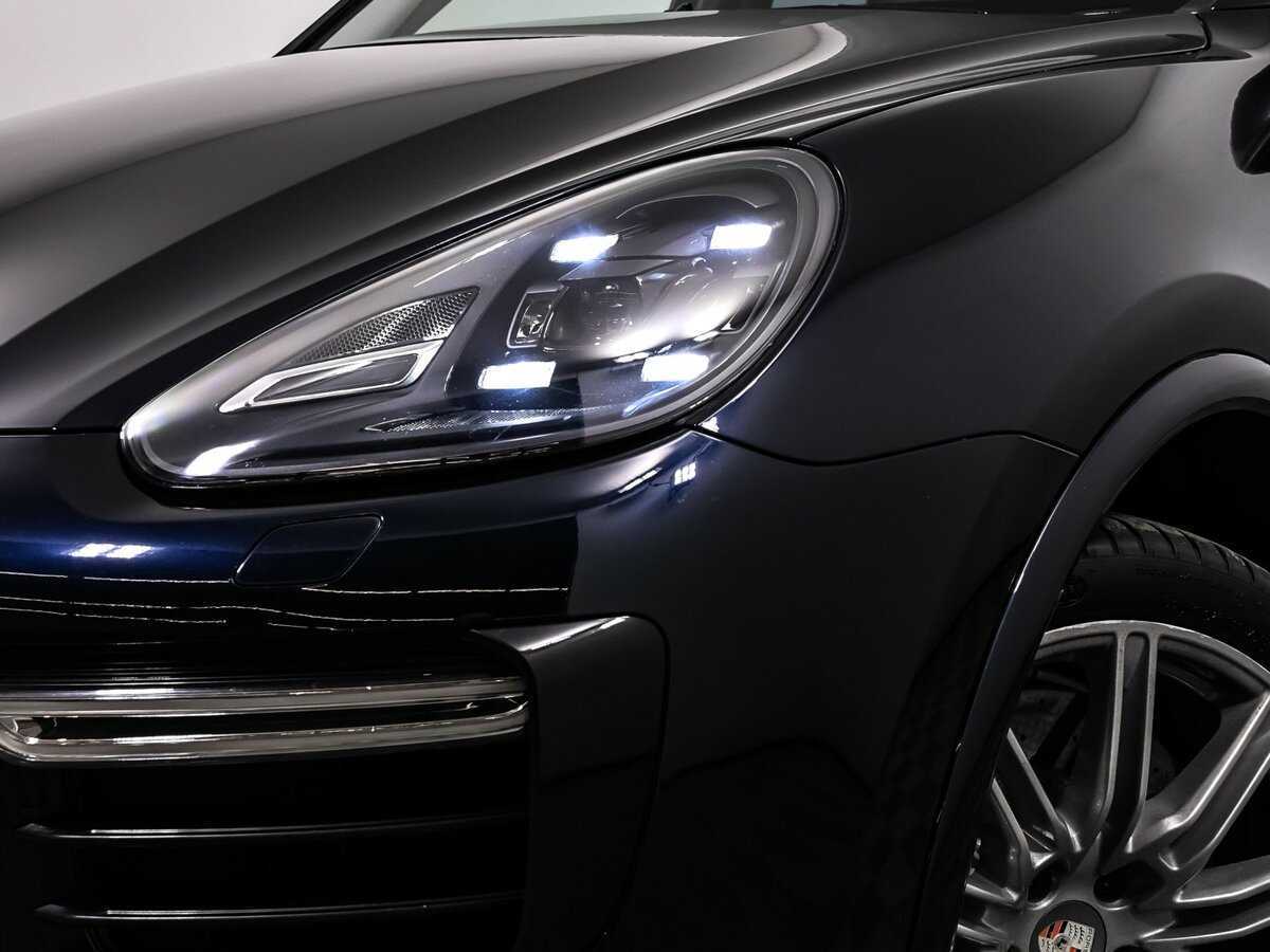 Porsche Cayenne Turbo, 2015 Фото №15