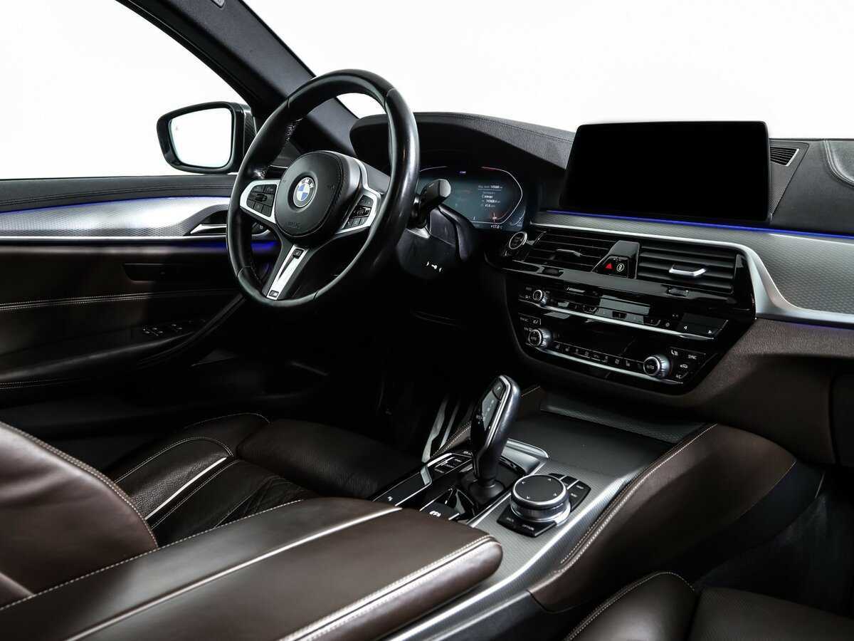 BMW 5 серии 530d xDrive, 2020 Фото №9
