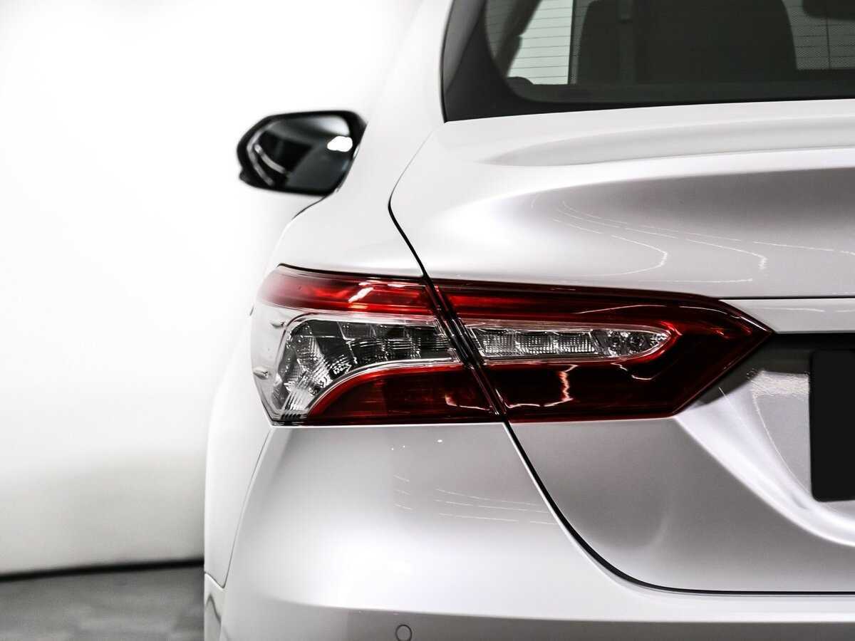 Toyota Camry, 2018 Фото №13