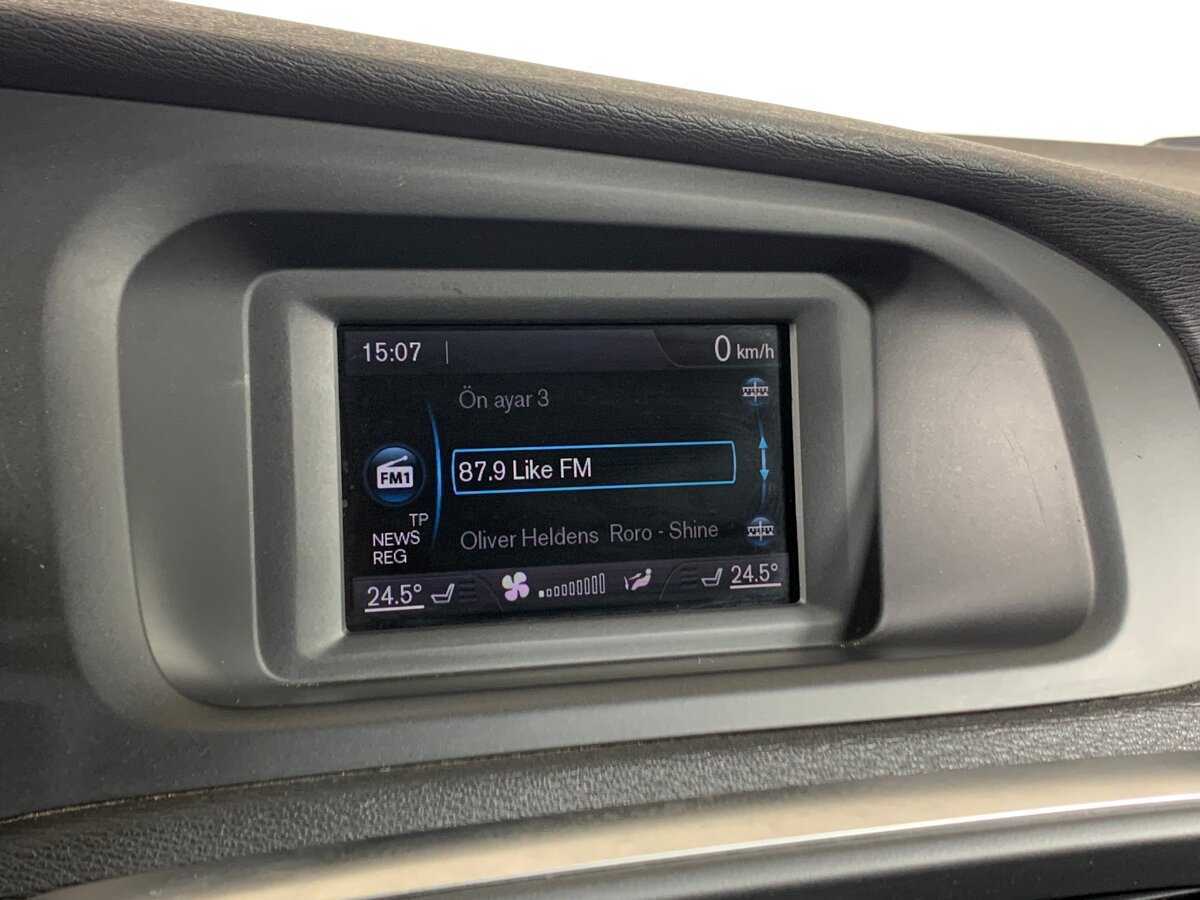 Volvo V40, 2015 Фото №16