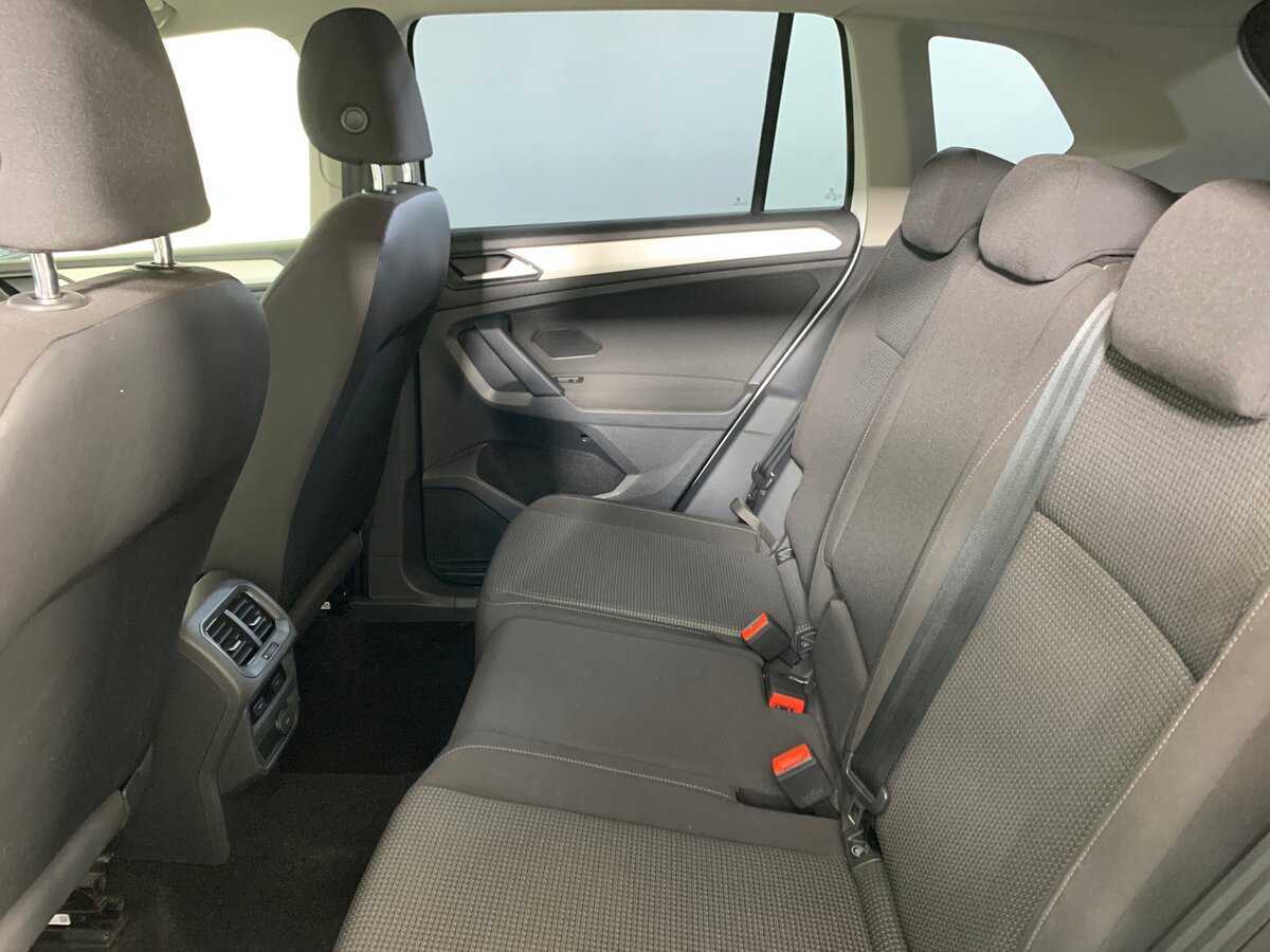 Volkswagen Tiguan, 2018 Фото №19