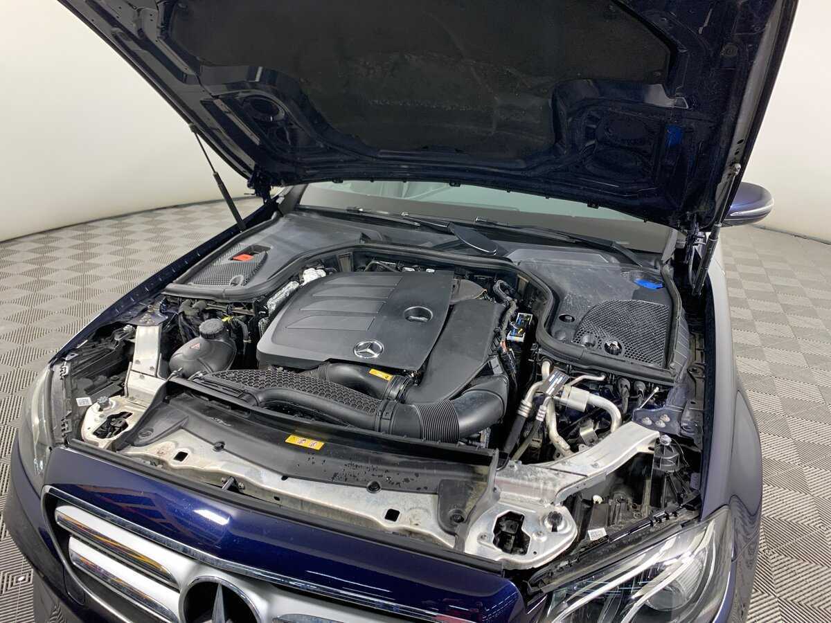 Mercedes-Benz E-Класс 200, 2020 Фото №11
