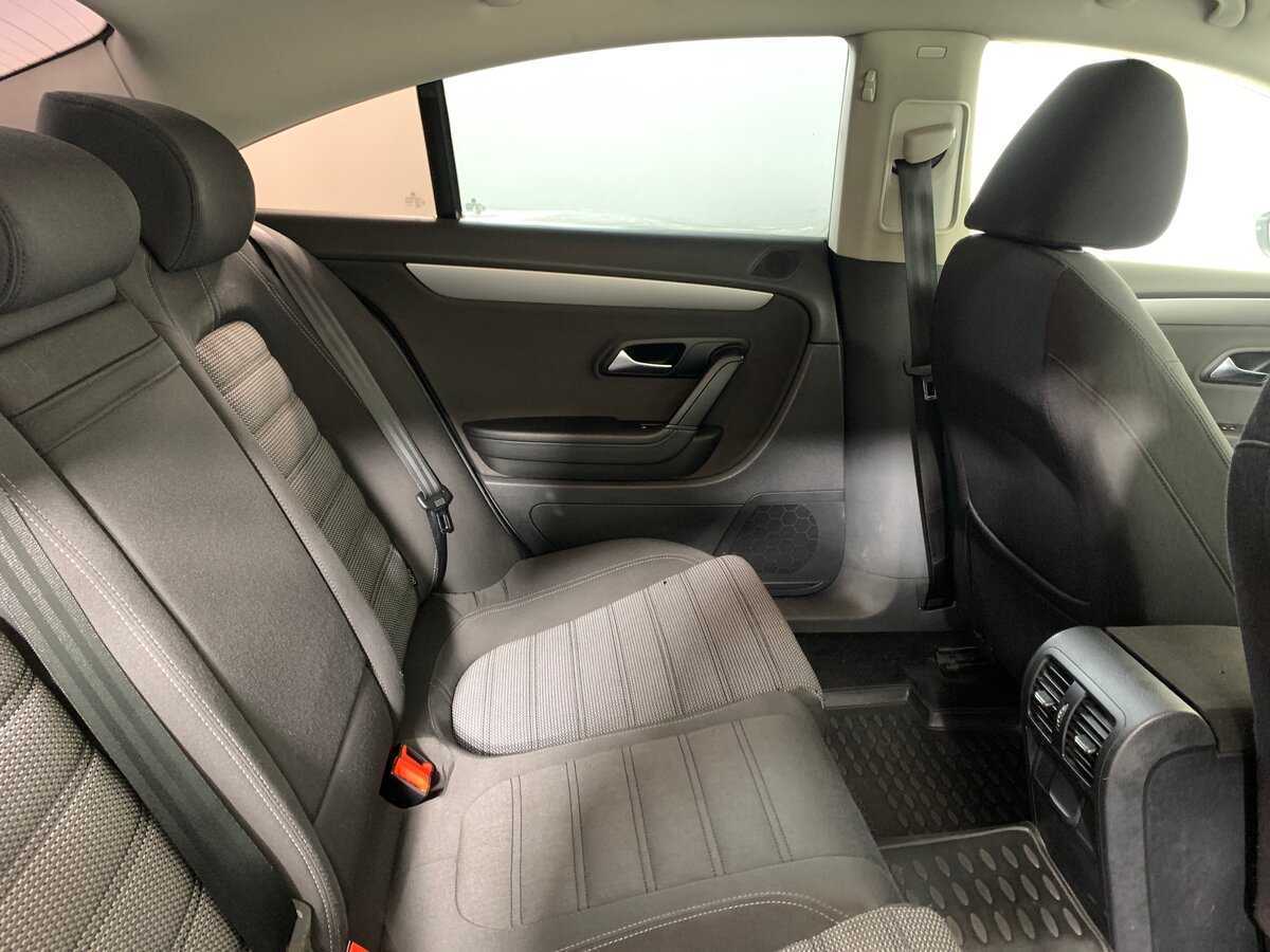 Volkswagen Passat CC, 2011 Фото №18