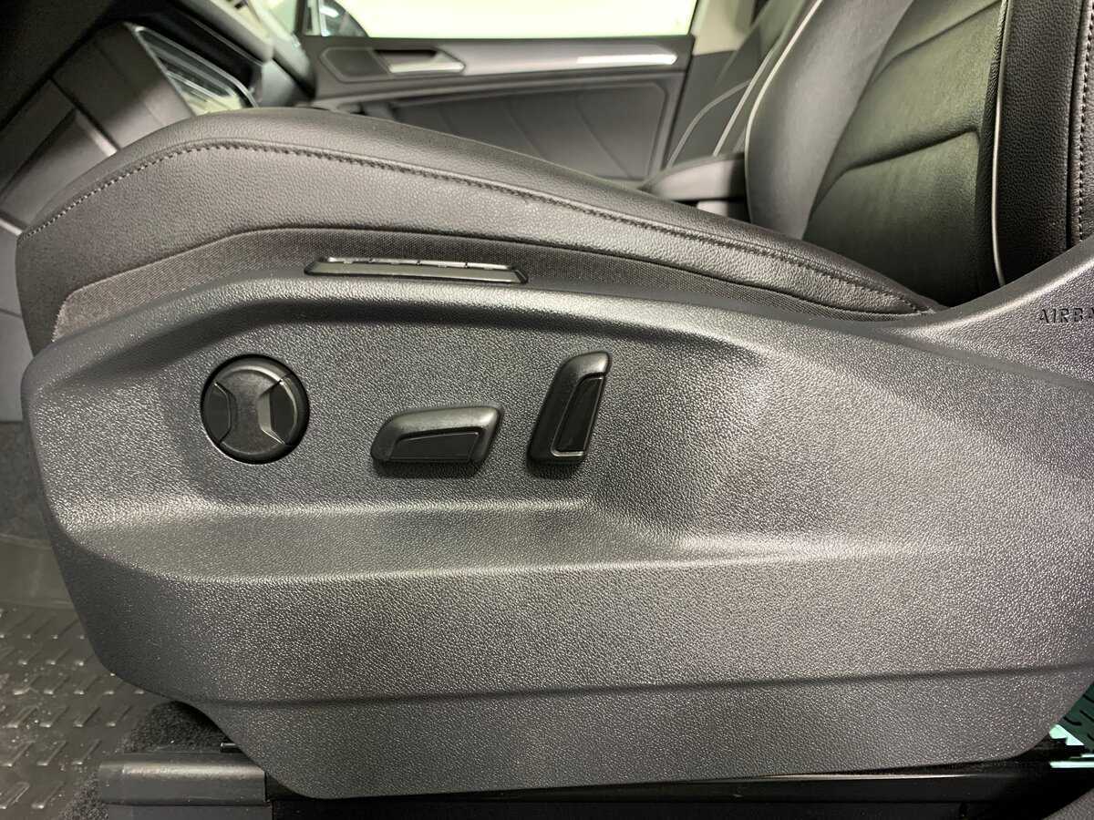 Volkswagen Tiguan, 2021 Фото №17