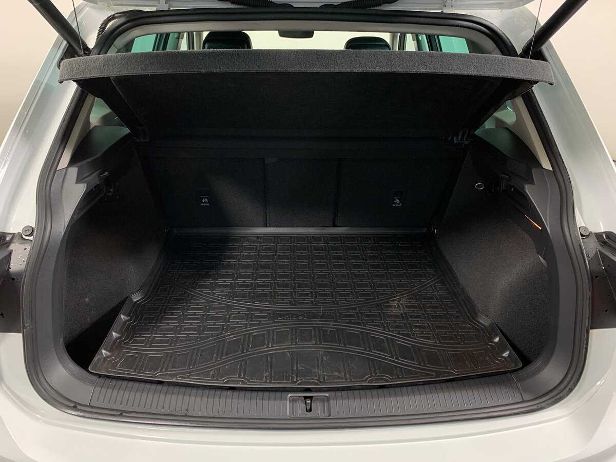 Volkswagen Tiguan, 2021 Фото №20