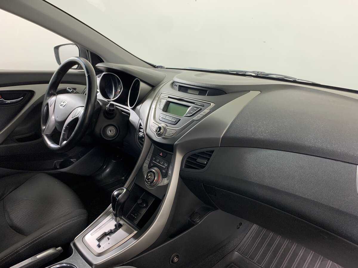 Hyundai Elantra, 2012 Фото №14