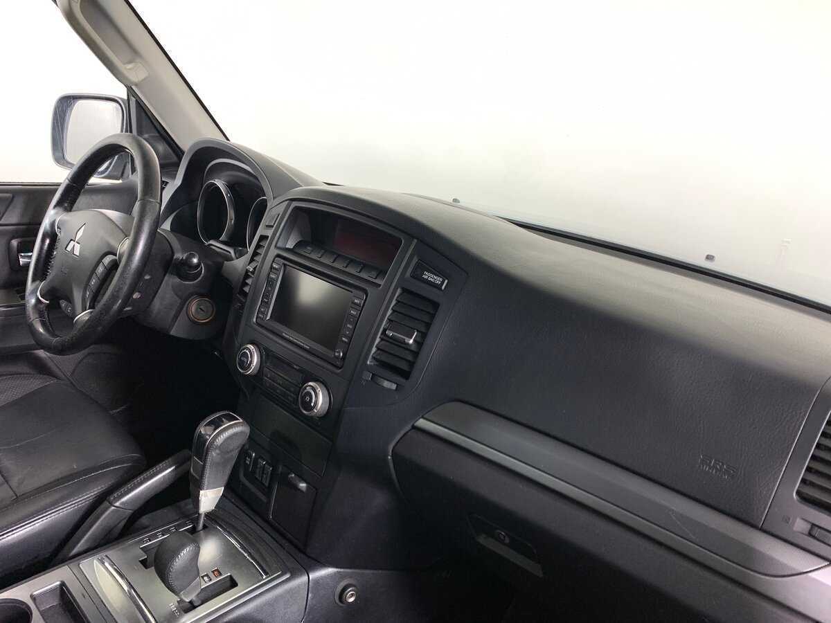 Mitsubishi Pajero, 2011 Фото №12