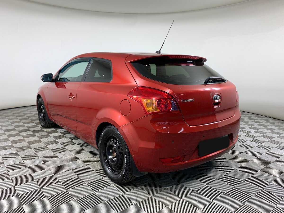 Kia Ceed, 2011 Фото №7
