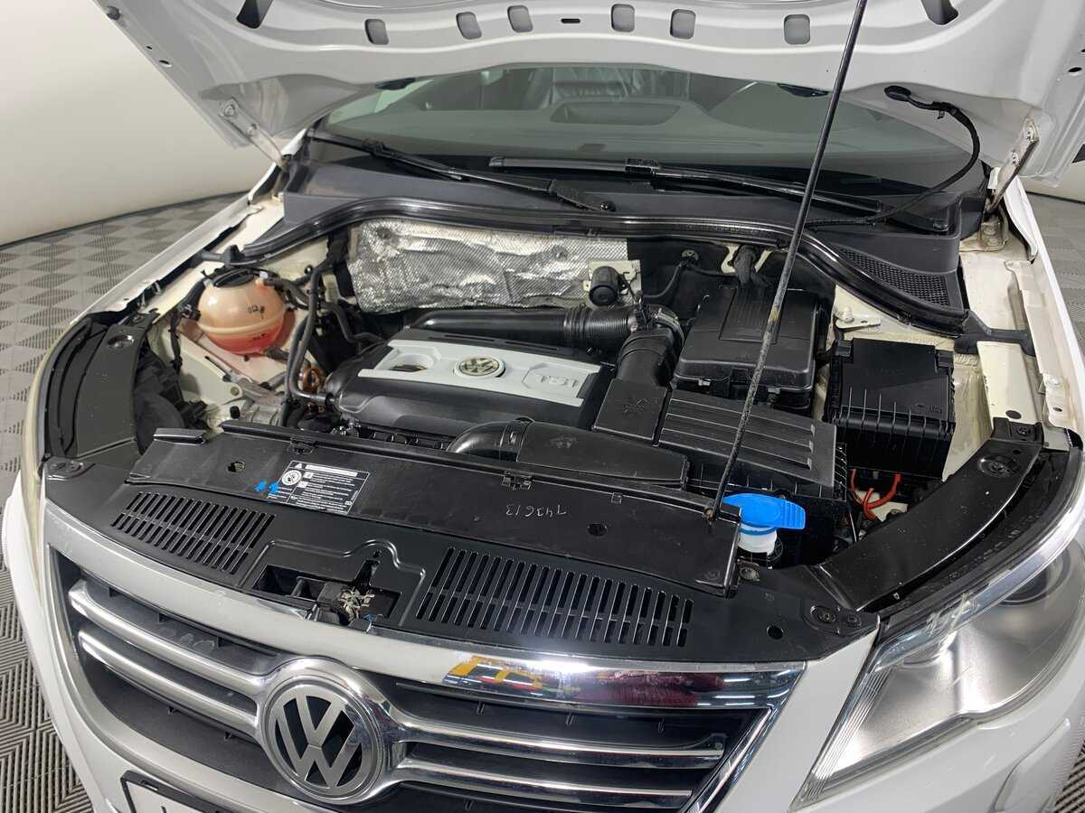 Volkswagen Tiguan, 2010 Фото №11