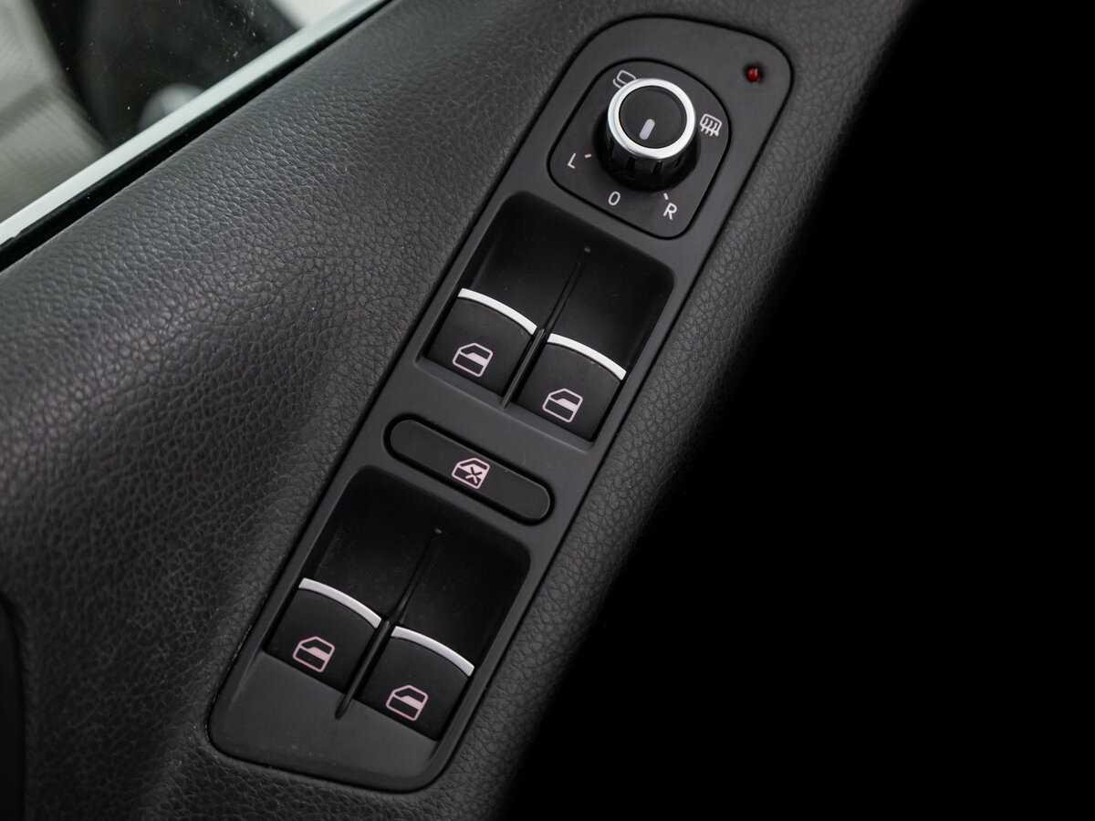 Volkswagen Tiguan, 2010 Фото №12