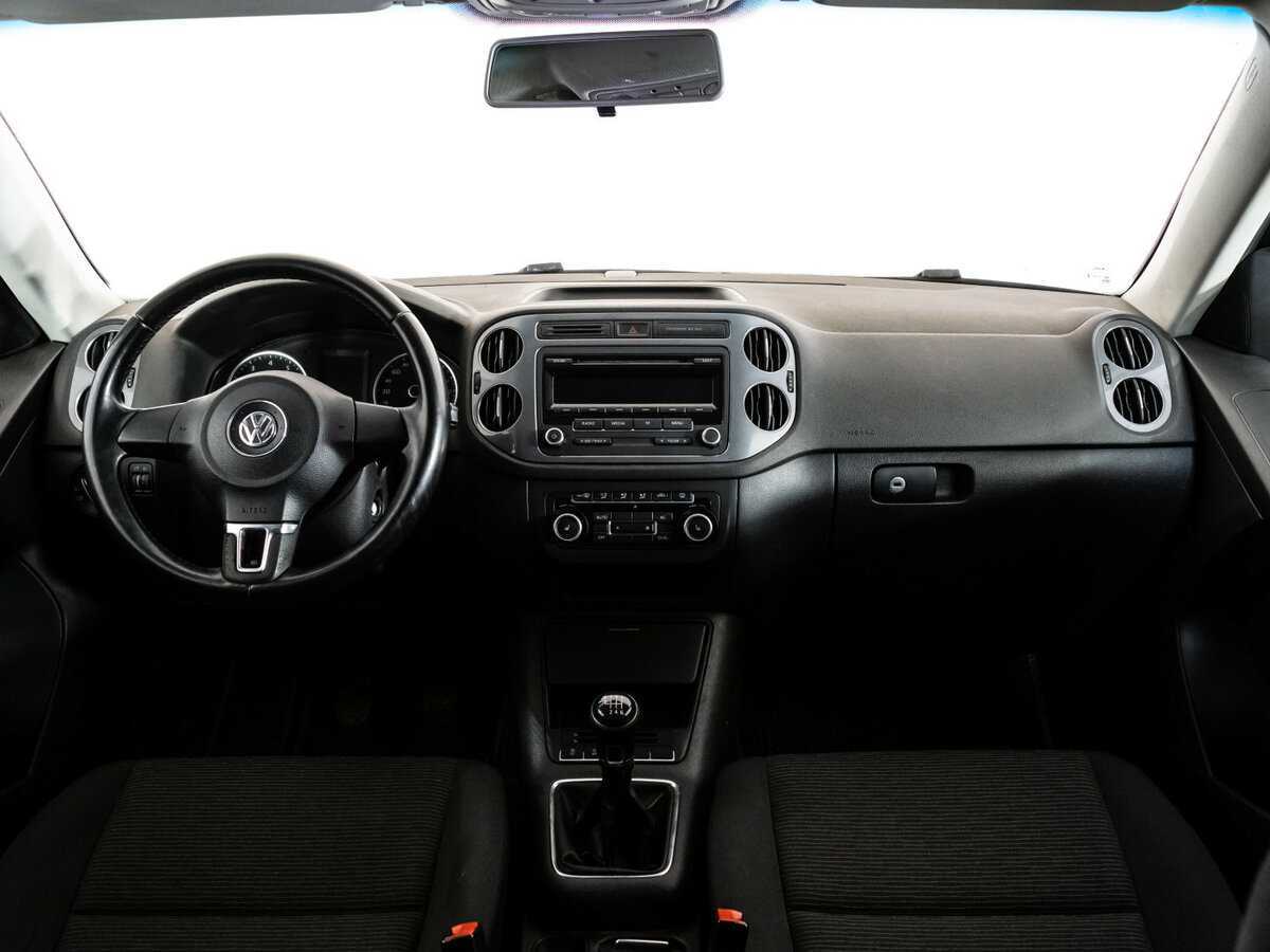 Volkswagen Tiguan, 2011 Фото №9