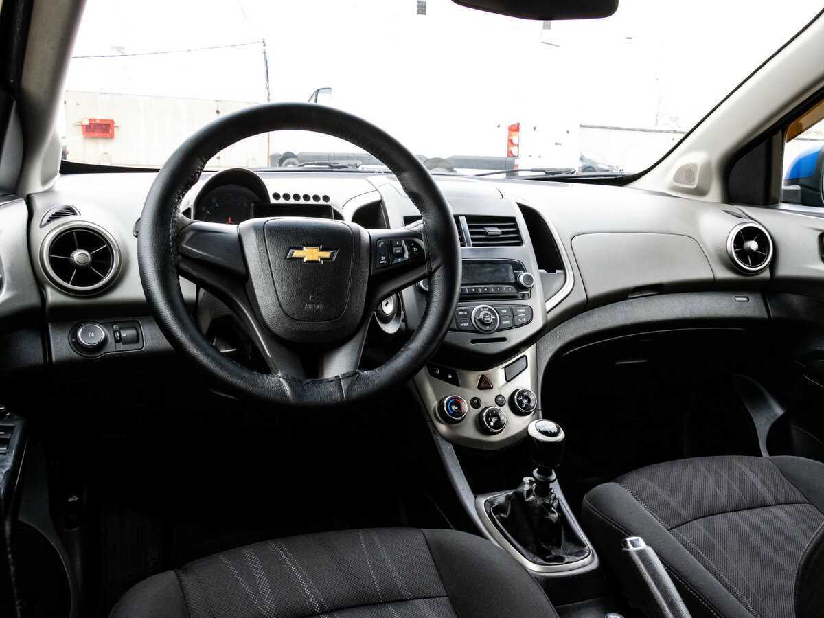 Chevrolet Aveo, 2013 Фото №9