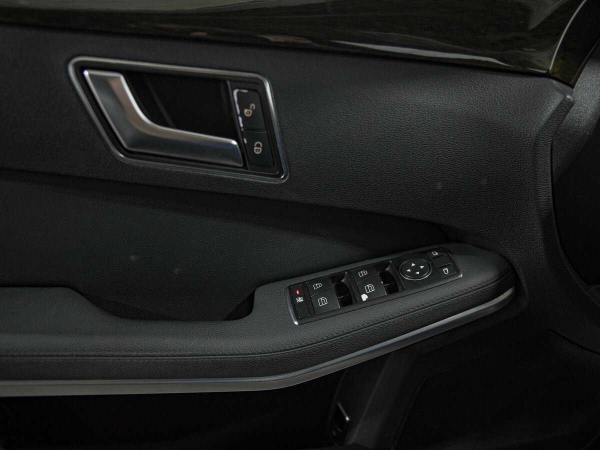 Mercedes-Benz E-Класс 200 7G-Tronic, 2011 Фото №12