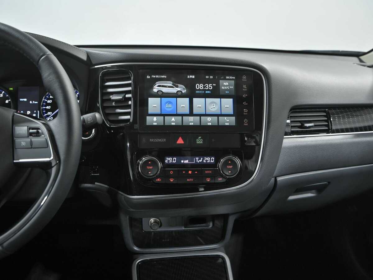 Mitsubishi Outlander, 2022 Фото №11