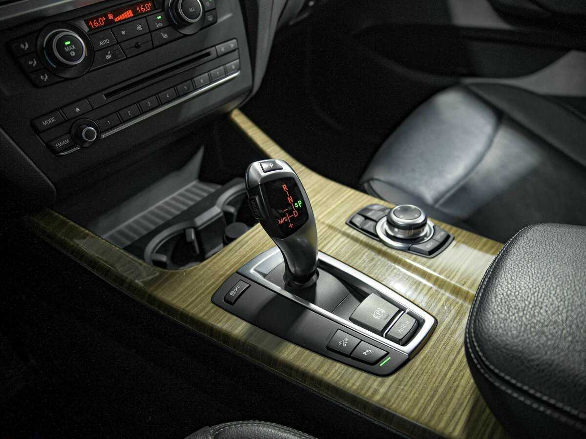 BMW X3 28i xDrive, 2011 Фото №12