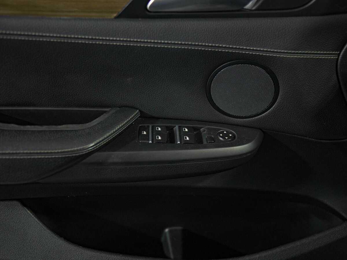 BMW X3 28i xDrive, 2011 Фото №13