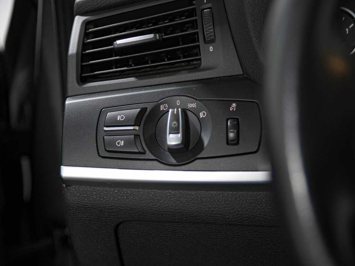 BMW X3 28i xDrive, 2011 Фото №14