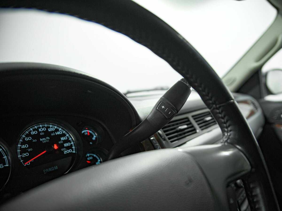 Chevrolet Tahoe 6AT, 2012 Фото №9