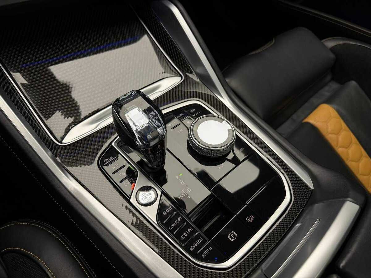 BMW X6 M50i, 2021 Фото №17