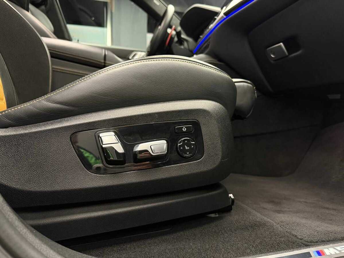 BMW X6 M50i, 2021 Фото №29