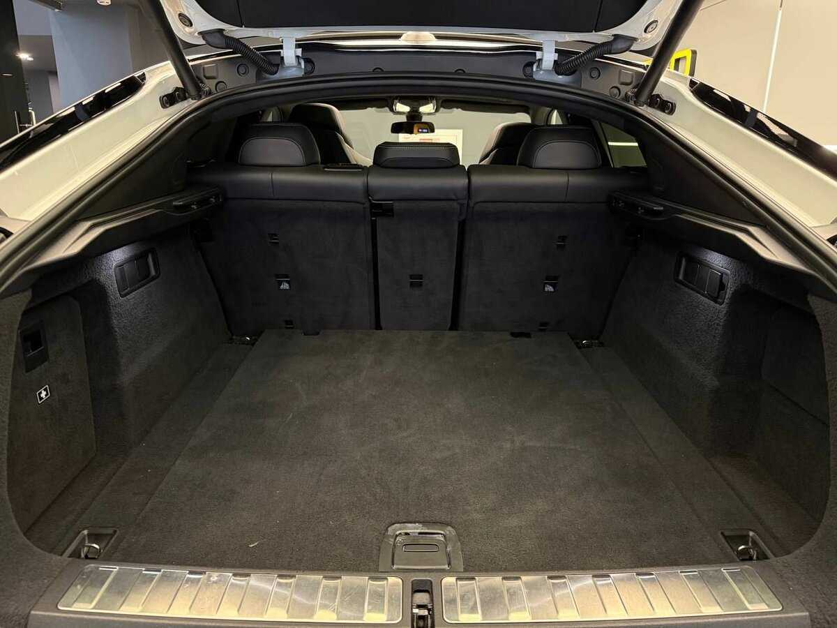 BMW X6 M50i, 2021 Фото №33