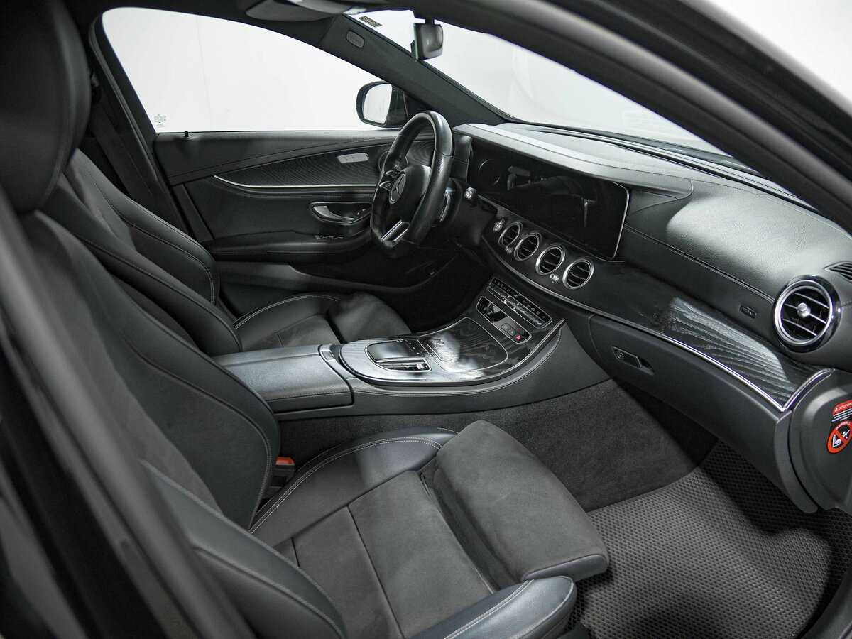 Mercedes-Benz E-Класс 200, 2021 Фото №16