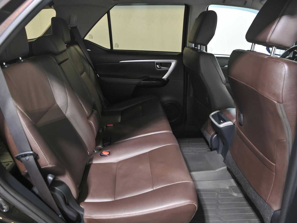 Toyota Fortuner, 2017 Фото №19