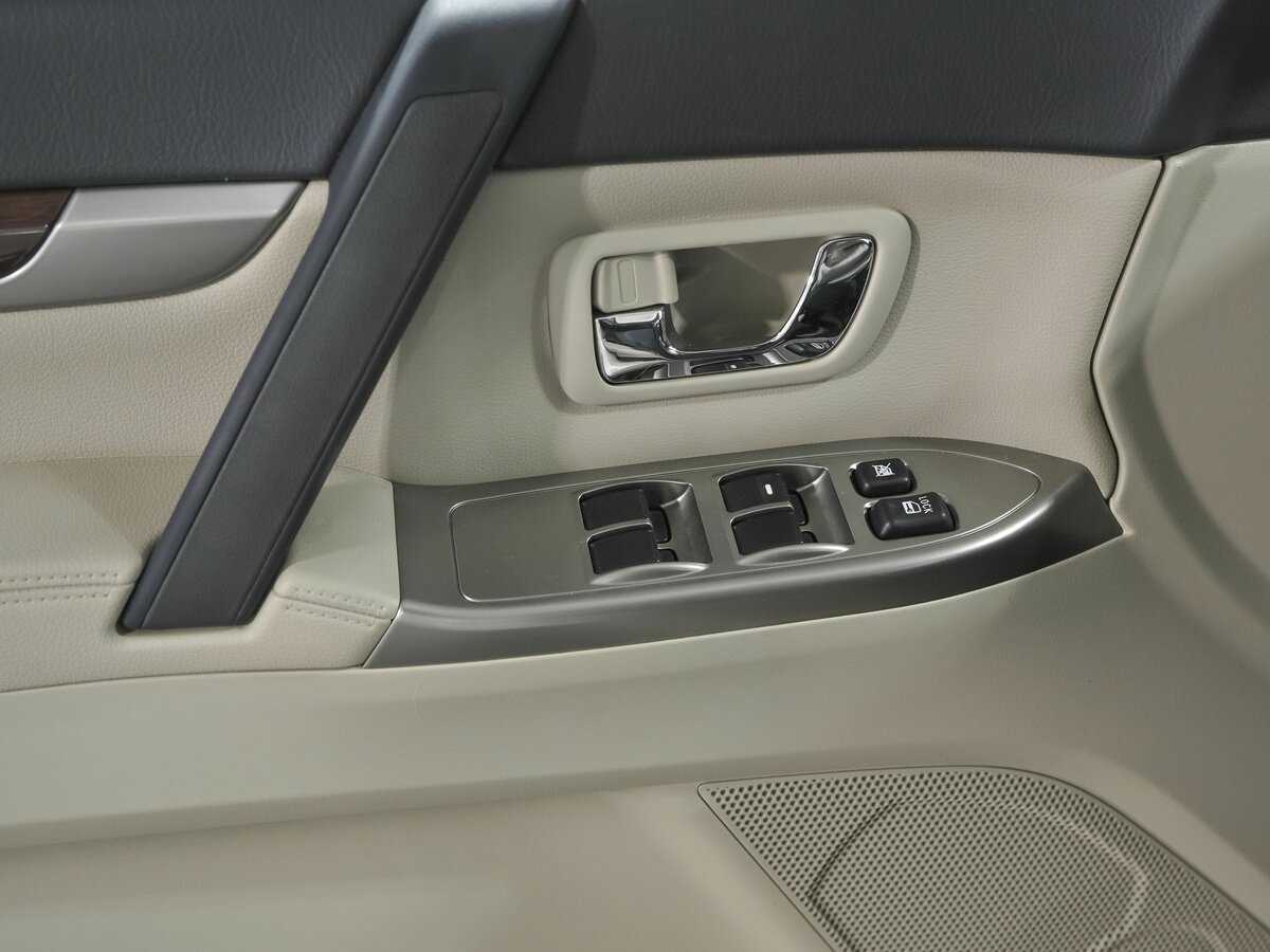 Mitsubishi Pajero, 2019 Фото №15